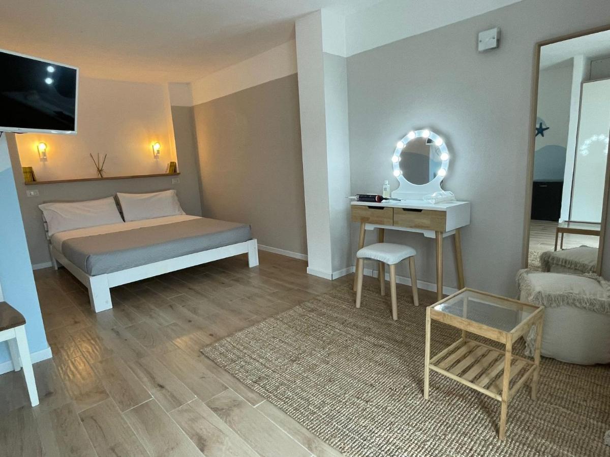 La Pecora Nera B&B Budoni Eksteriør billede